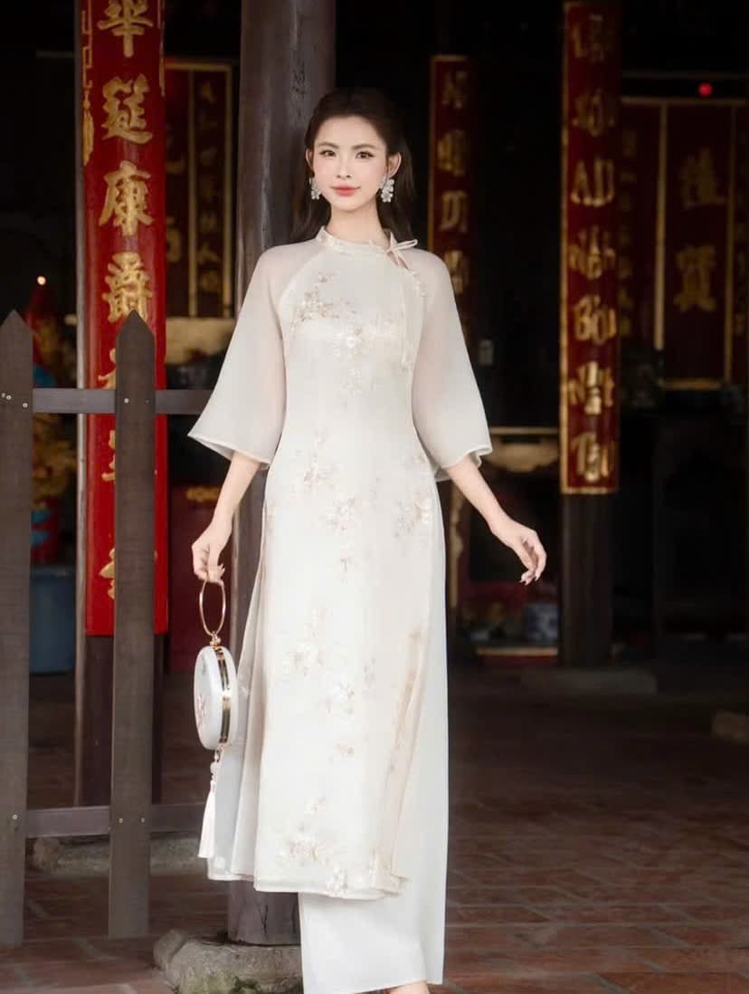 AD48 Hạ Vy