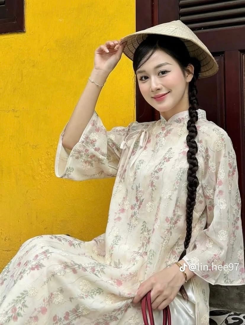 AD28 Bạch Vũ Kem