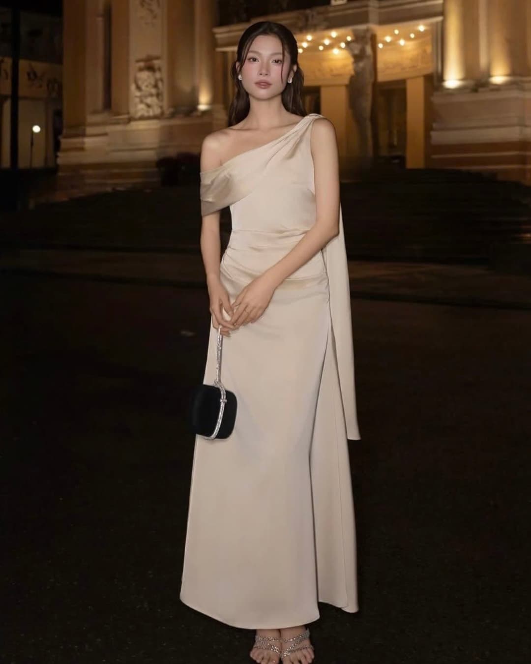 Faris dress